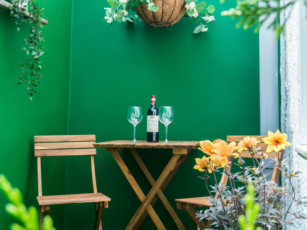Exquisite 3Bdr Botanical Oasis In Central برايتون المظهر الخارجي الصورة